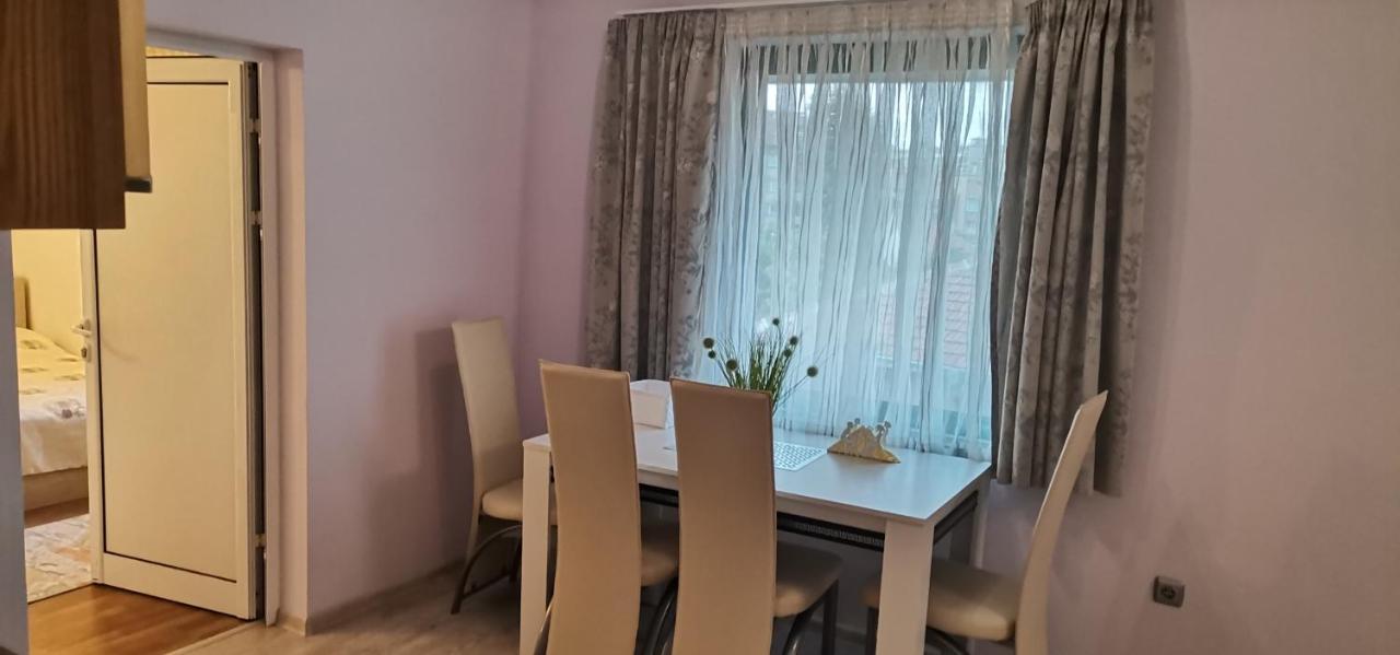 Апартамент Заря Haskovo Esterno foto